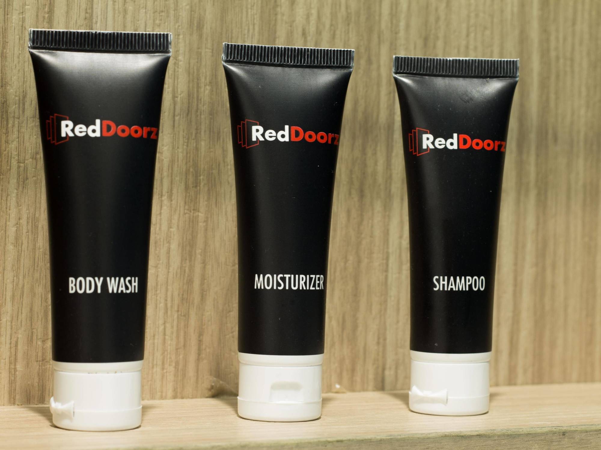 Reddoorz Plus @ Karet Setiabudi Giacarta Esterno foto